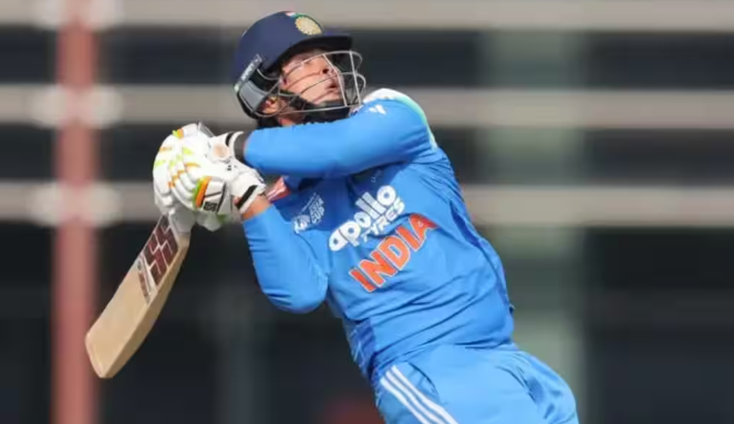 BCCI की नजर में वैभव सूर्यवंशी और अभिषेक शर्मा, आक्रामक बल्लेबाजी पर कंट्रोल की सलाह