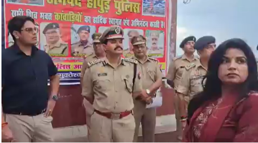 कांवड़ यात्रा की तैयारियों की खुली पोल, ब्रजघाट में अव्यवस्था देख कमिश्नर भड़के; अधिकारियों को लगाई फटकार